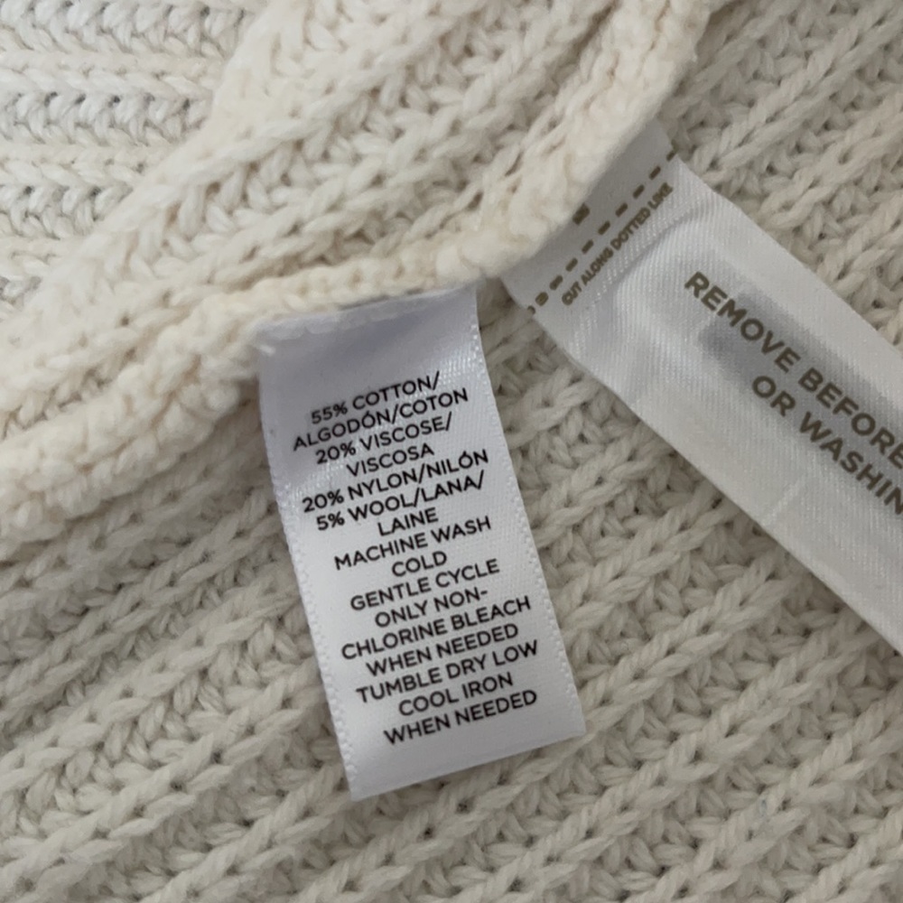 Sweater - Picture 3 of 3